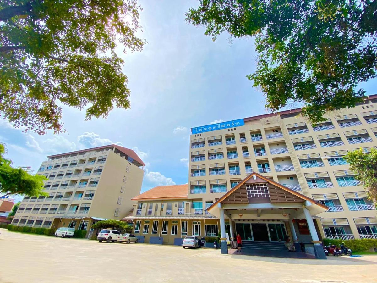 Maihom Resort Hotel Nakhon Sawan Exterior photo