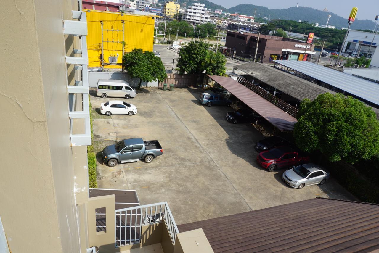 Maihom Resort Hotel Nakhon Sawan Exterior photo